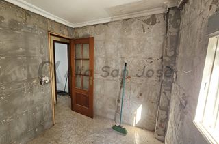 Etagenwohnung in Centro - Barriada Mallorca. Piso en venta en camas