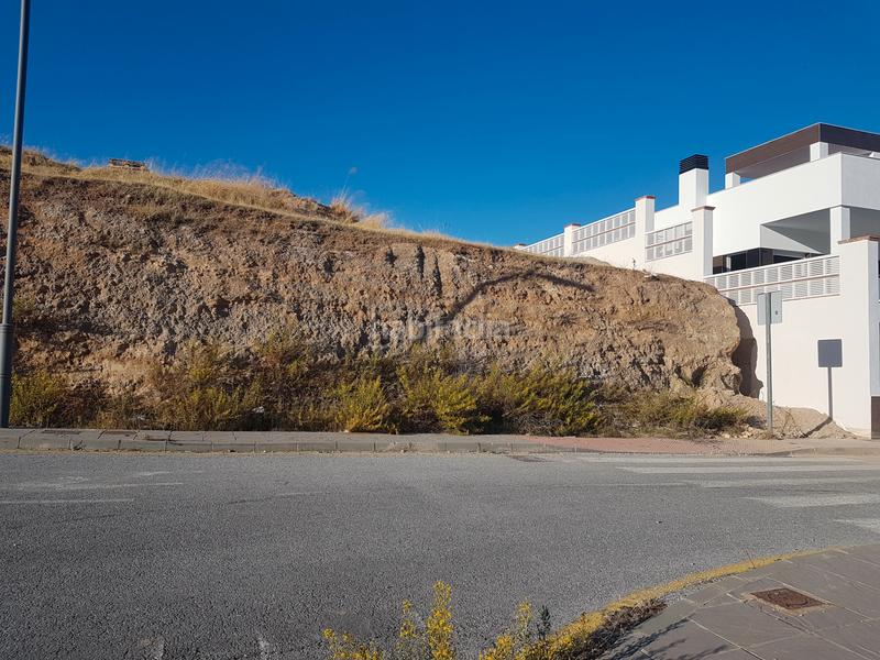 Foto d3f6e549-4db8-49d6-87f5-3bd3b6209047. Residential plot in Altos de la Zubia Zubia (La)