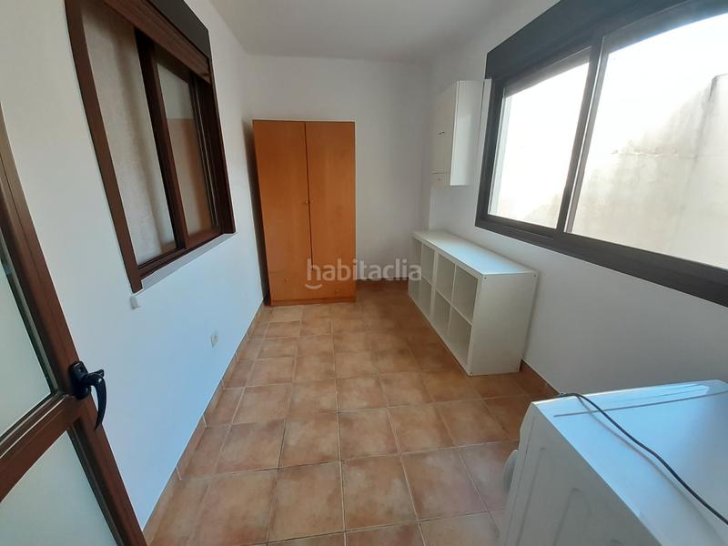 Foto a633b45f-1547-4500-9043-d8a1d38790af. Alquiler piso se alquila piso en la zubia en La Zubia Ciudad Zubia (La)