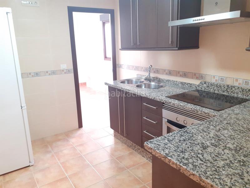 Foto 8687459c-ae75-4978-8dac-f775a5847812. Location appartement avec chauffage dans La Zubia Ciudad Zubia (La)