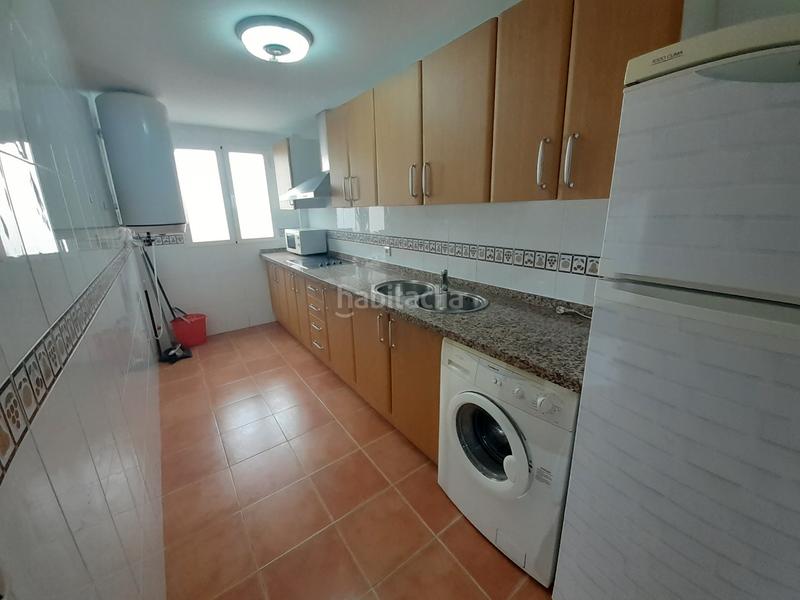 Foto bcf7a859-f6b5-4b71-b59e-3ea743b9c95a. Pis amb calefacció a La Zubia Ciudad Zubia (La)