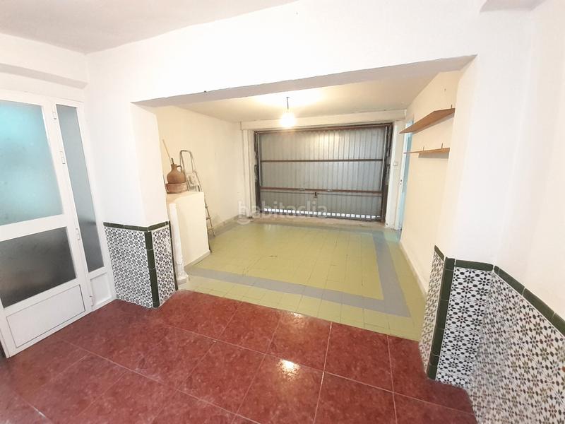 Foto 459b7a08-8806-4fa9-ace1-4fd4bf02e478. Casa aparellada amb aparcament a Gójar