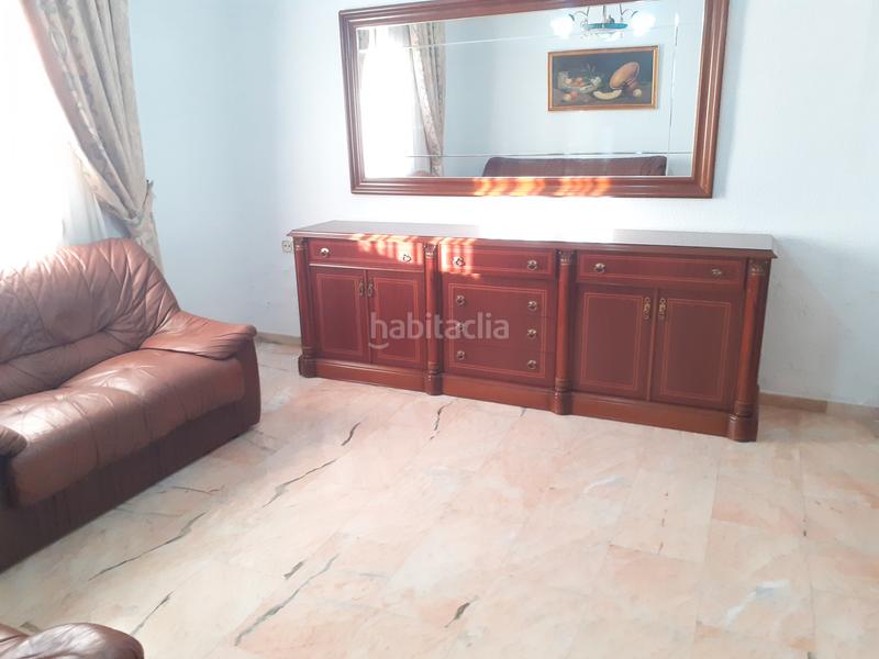 Foto 89b4f2c5-0700-4d17-90ff-e2feb0db9550. Casa aparellada amb aparcament a Gójar