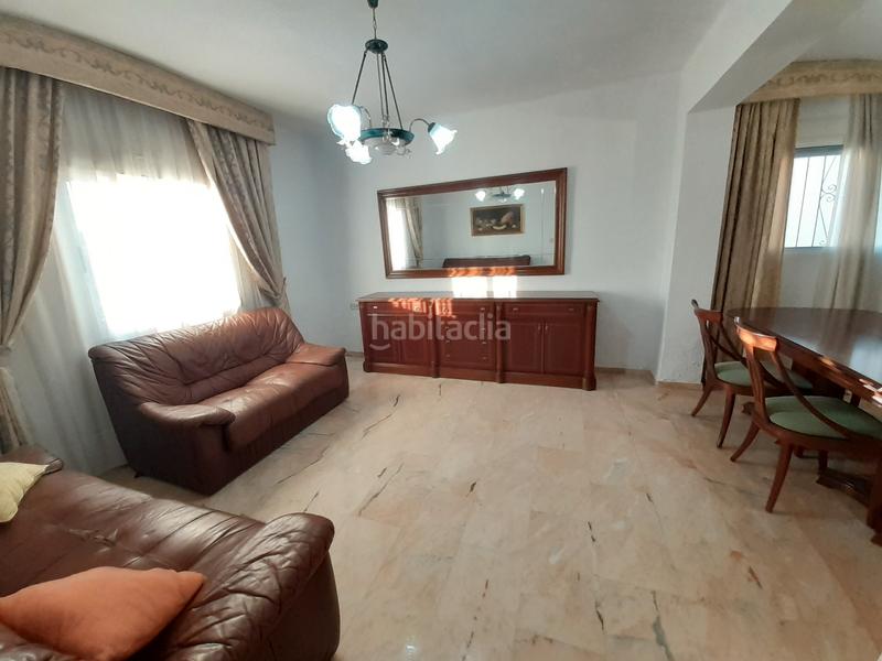 Foto d929a45d-f19c-42e5-804f-f54940d92c52. Casa aparellada amb aparcament a Gójar