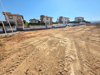 Terreny residencial a Calle Unis 28