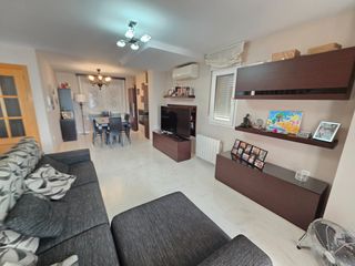 Chalet  Calle zatajarda. Se vende casa en barrio monachil
