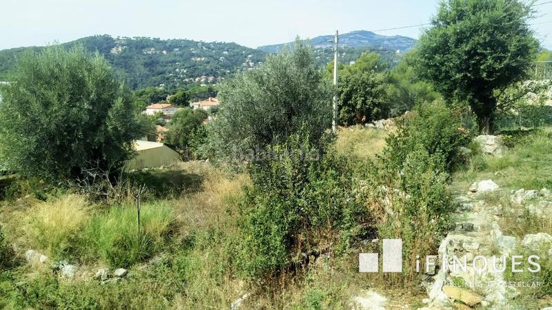 Foto 216072f8-e5a7-44b4-9cae-1a594379f960. Terreno residencial espectacular terreno semiplano en Airesol c en Castellar del Vallès