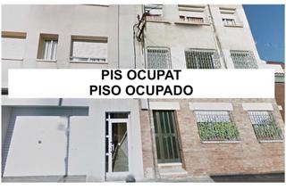 Pis a Can Rull. Piso ocupado hasta principios de mayo