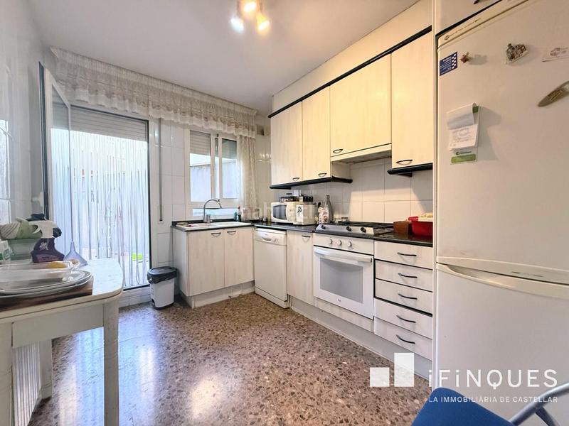 Foto c17169f4-e185-43d5-84e3-d3d6491987fe. Planta baixa amb calefacció aparcament a Espai Tolra - Els Pedrissos - Can Carner Castellar del Vallès