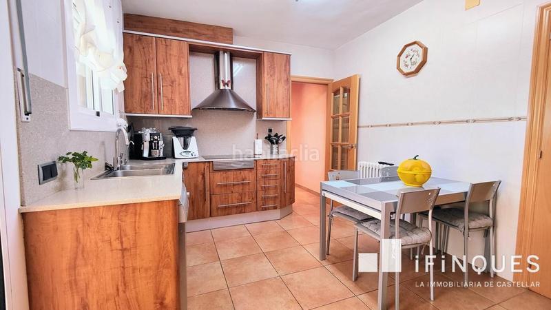 Foto 150bbcd6-6234-4bf2-a2de-73fdc69246d7. Casa con riscaldamento parcheggio in El Racó-Sant Feliu del Racó Castellar del Vallès