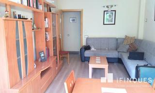 Appartement dans Eixample. Piso acogedor con balcon