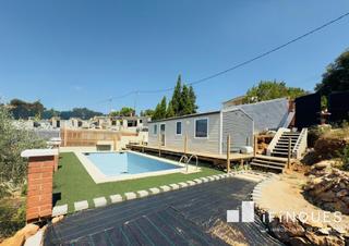 Terreny residencial a Airesol. Brutal terreno con muros, mobil home y piscina
