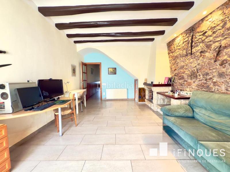 Foto 0c8992c8-5a6d-44e6-8ac1-d866650f4872. Haus mit heizung in Poble - Casc Antic Castellar del Vallès