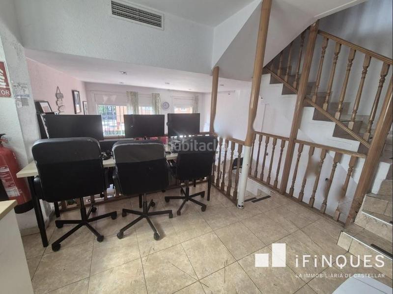 Foto 4b6ee264-496c-43f4-b876-75dc21b566dc. Casa  con garaje y patio en ca noriach en Torrent del Capellà Sabadell