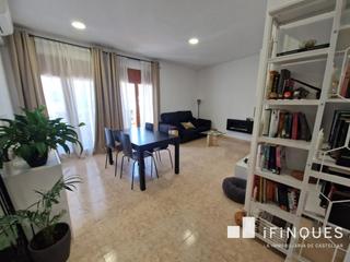 Appartement à Sentmenat. Piso con 2 balcones y trastero en can palau