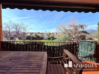 Casa a Espai Tolra - Els Pedrissos - Can Carner. Fantastica casa con jardin semi reformada