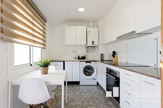 Duplex in Centre. Piso ideal para dos familias o para rentas.