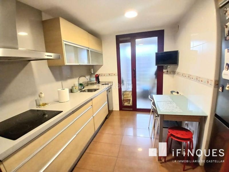 Foto 819504b8-fb1f-43d0-bc25-fc32bd12f9e8. Planta baixa amb calefacció aparcament a Can Llong Sabadell