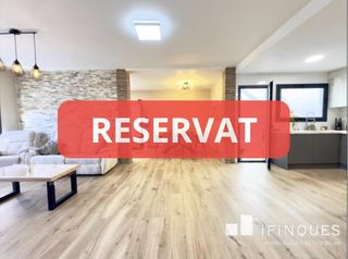 Appartement à Poble - Casc Antic. Gran piso tipo casa, único en castellar..!!