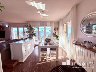 Casa a El Rac�-Sant Feliu del Rac�. Con el horizonte a tus pies una torre con alma