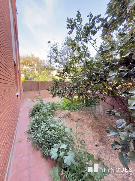 Foto 30df43a1-10da-46e4-b6bb-760f91217779. Casa amb calefacció a Eixample - Can Bogunyà Castellar del Vallès