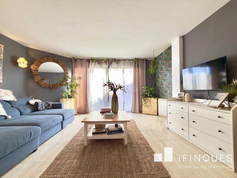 Foto cb8ab18b-4878-40e5-b194-eb76a126396d. Casa amb calefacció a Eixample - Can Bogunyà Castellar del Vallès