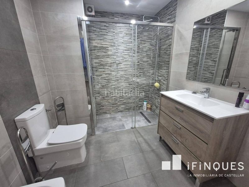 Foto 581e2dc8-a506-4b99-853a-41d1041e0698. Pis amb calefacció a Eixample Sabadell