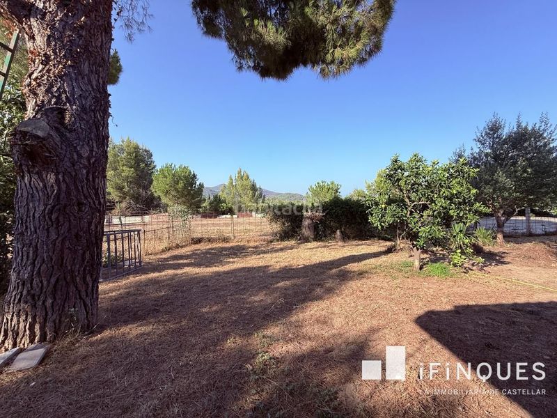 Foto 4257b87d-8dbc-44d7-9658-868eae1cf0fa. Casa a Eixample - Can Bogunyà Castellar del Vallès