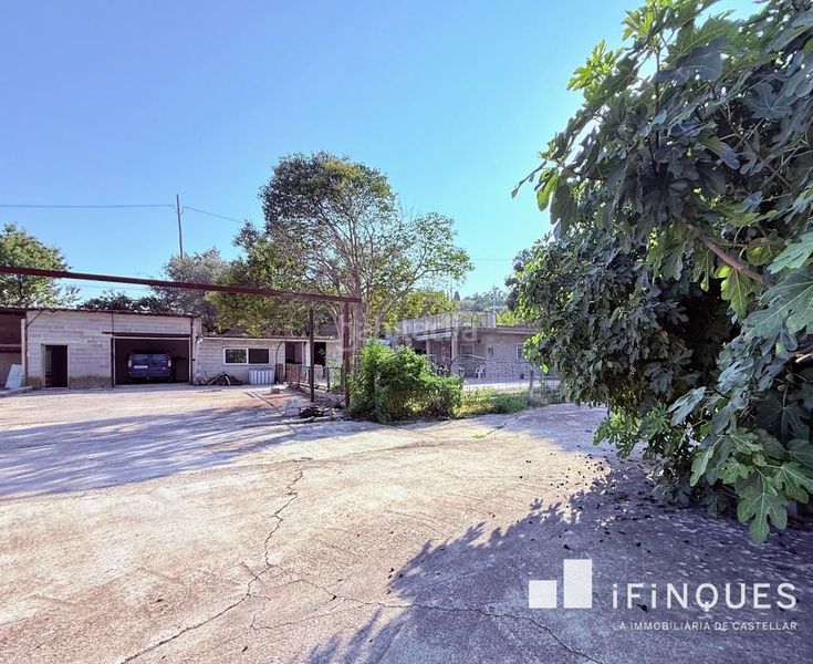 Foto 9f6ff1bf-2129-40ec-9777-0021fce467ac. Casa a Eixample - Can Bogunyà Castellar del Vallès