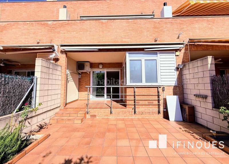 Foto bcf36cd0-fee6-4118-8573-94a3e869e81d. Casa amb calefacció a Eixample - Can Bogunyà Castellar del Vallès