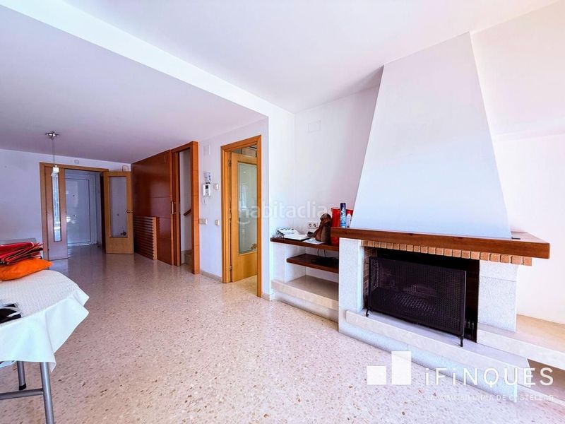 Foto f080cd24-b943-43c3-b7fc-a725b43555c3. Casa amb calefacció a Eixample - Can Bogunyà Castellar del Vallès