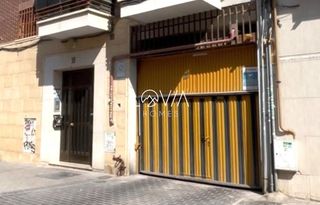 Aparcament cotxe a PALAZUELOS 18
