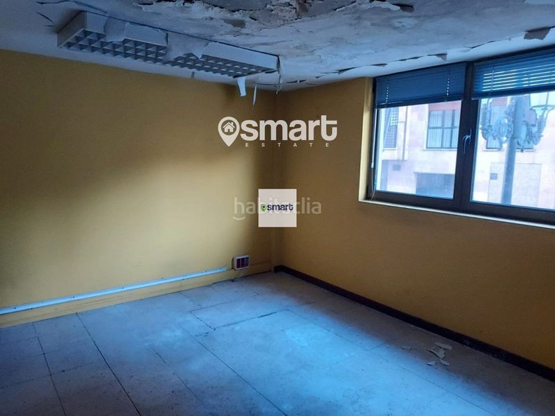 Foto f419051a-5786-4d54-adf2-1f9d4452e594. Local comercial en amparo pedregal 7 en Milán - Pumarín Oviedo