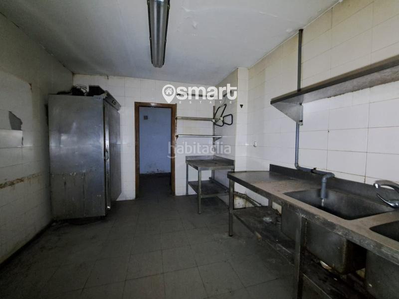 Foto 5a3fdfb6-6d0a-4d83-bc6a-ca6dbc6ad4ca. Locale commerciale in Teatinos - Los Prados Oviedo