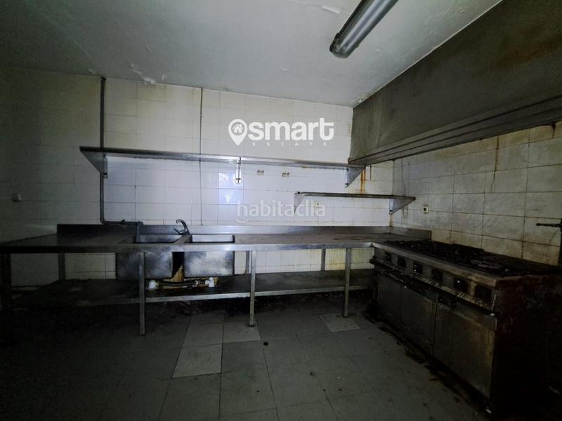 Foto ffc83e95-b682-4fcc-ba20-b8085a105885. Locale commerciale in Teatinos - Los Prados Oviedo