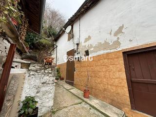 Casa  Lugar la enverniza. En langreo