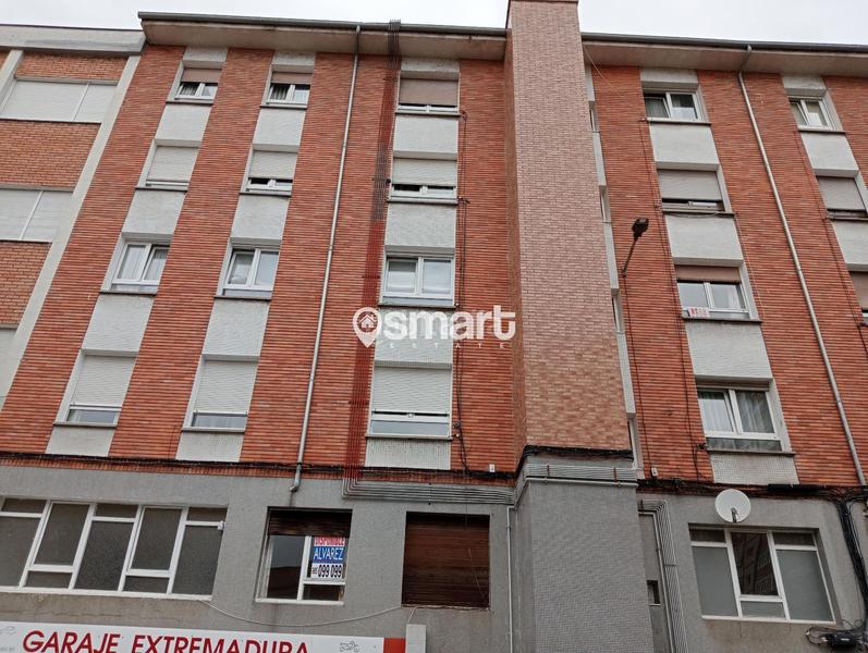 Foto e395a069-6ce0-4c91-ba68-373739f2a649. Piso  3 dormitorios en pumarin, calle extremadura gijon en Gijón