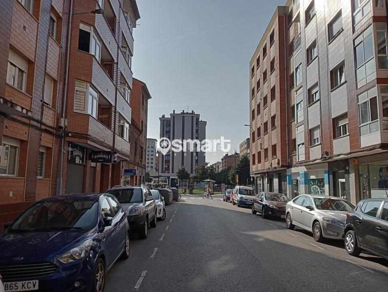 Foto 4c7925e7-ab87-4821-86d1-7d7da1682a2e. Piso  en planta quinta con ascensor, el Llano en Gijón