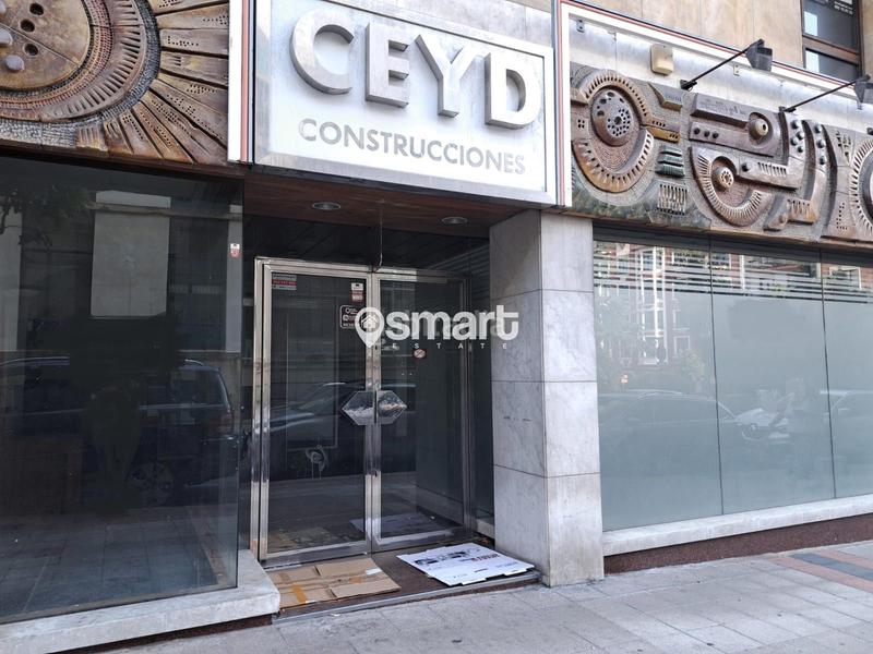 Foto 3f436433-a38c-4b3f-b663-91424d64cf0f. Locale commerciale in Parque San Francisco - Uría Oviedo