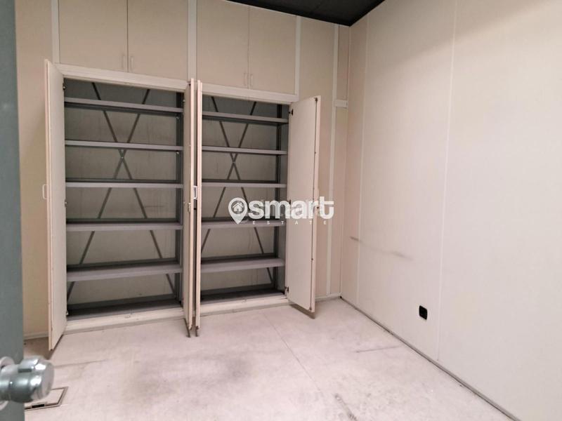 Foto 582dcb2e-22b2-4234-8592-2eb0028e40e2. Locale commerciale in Parque San Francisco - Uría Oviedo