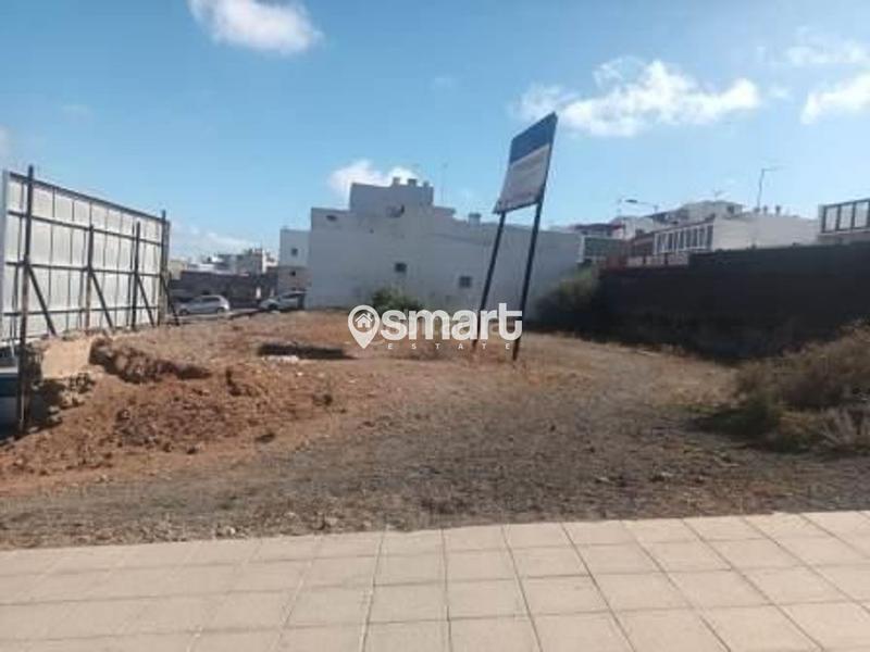 Foto e2fb24a8-273c-49a2-8498-7ac7549b6a35. Finca rústica suelo urbano en calle juan carlos i en Telde