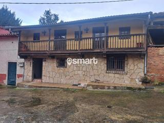 Casa adossada  Pria,la. Caserio la pria