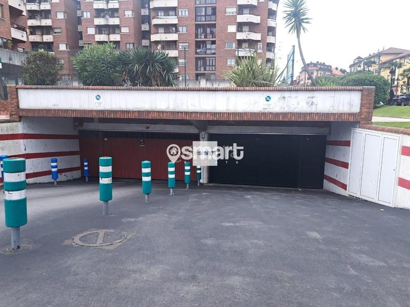 Foto 9d8cbcfd-c035-41a9-98cf-d6c2a3598361. Aparcament cotxe a Teatinos - Los Prados Oviedo