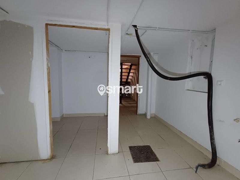 Foto 38767ce4-cf2a-4450-b7a1-fcd55dfb45c1. Local commercial dans Tanos Torrelavega