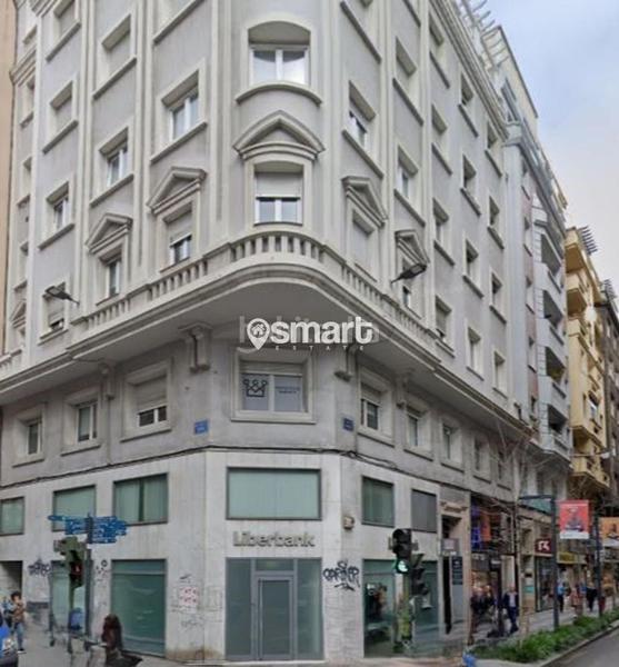 Foto b72e1960-32ea-4092-86f9-5792decf3175. Local comercial a Centro - Ayuntamiento Santander