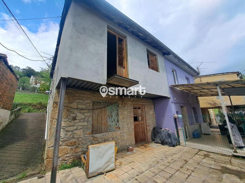 Foto 7a9011fb-22c6-495d-b61b-12e6ae0fe9c3. Casa adosada en Ciaño - Zona Rural Langreo