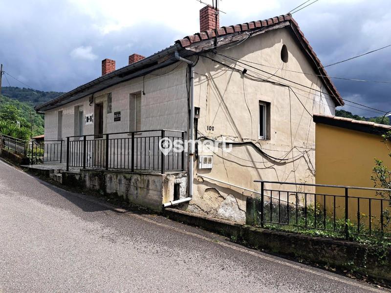 Foto 82a5ff1e-09cf-41a5-a88e-8cebd016442f. Casa adosada en Ciaño - Zona Rural Langreo
