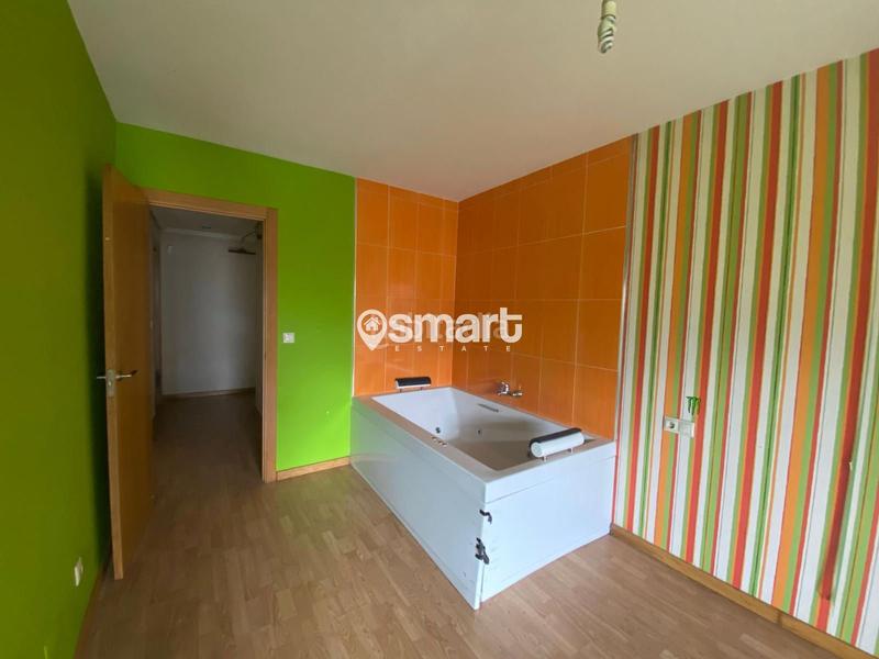 Foto 59b93d08-1b33-4481-9932-7ef83faf572e. Appartamento con parcheggio in Cuatro Vientos Ponferrada