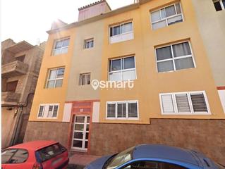 Pis a Barcelona. Venta piso alquilado en calle barcelona telde