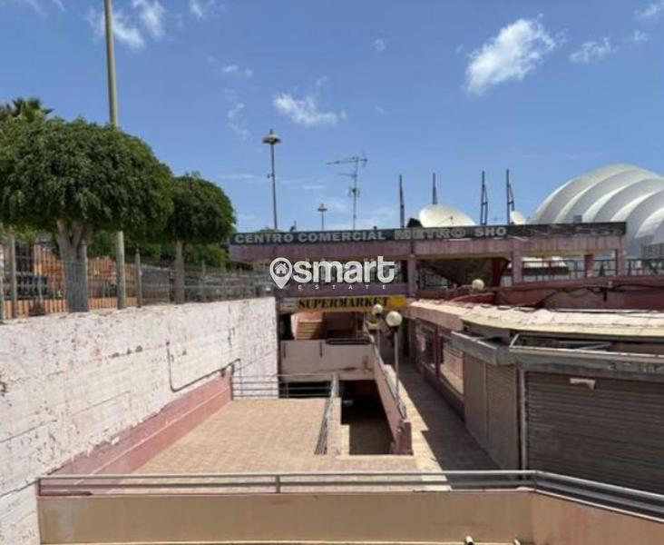 Foto 08221132-47b0-4b53-92fa-e7264f68b2e0. Local comercial a málaga 3 a Playa del Inglés San Bartolomé de Tirajana